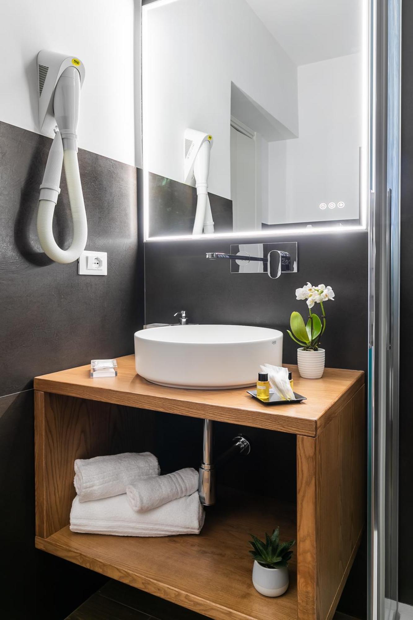 Briseide Boutique Rooms Colosseum روما المظهر الخارجي الصورة